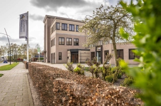 Uden