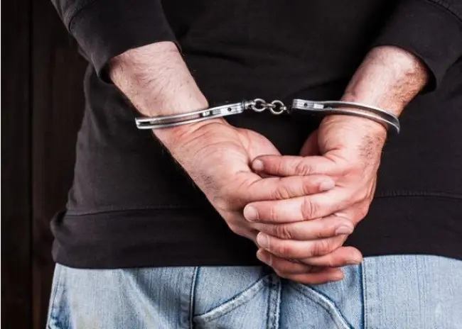 Voorlopige hechtenis werknemer geen reden voor ontslag op staande voet