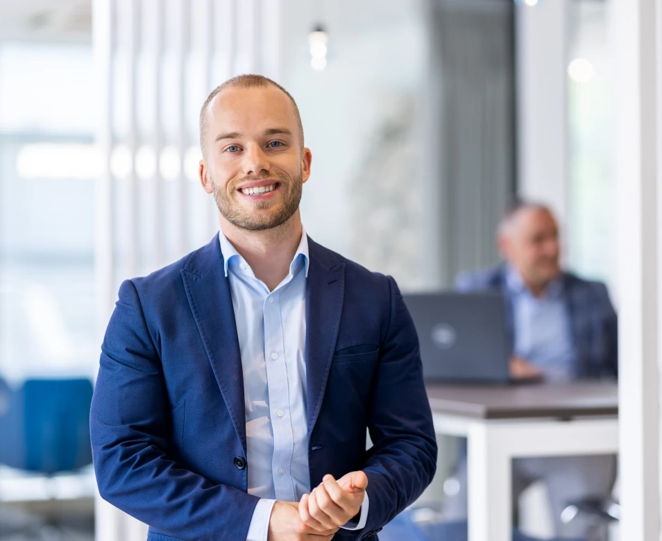 Junior assistent accountant